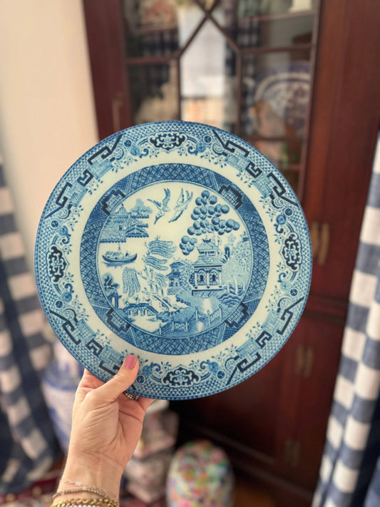 Tempered glass cutting board with china plate design on bamboo easel